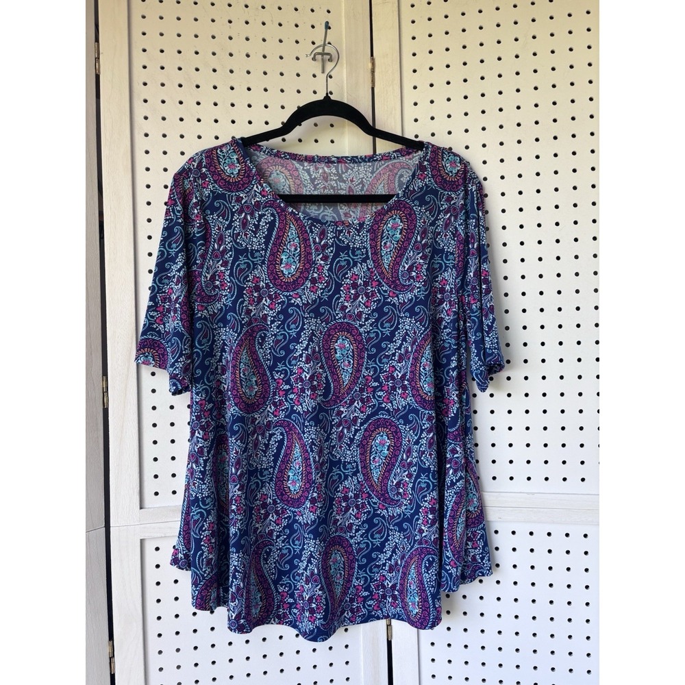 Chicos The Ultimate Tee Size 2 (LG)โ Blue Paisley Short Sleeve Casual Top Tunic